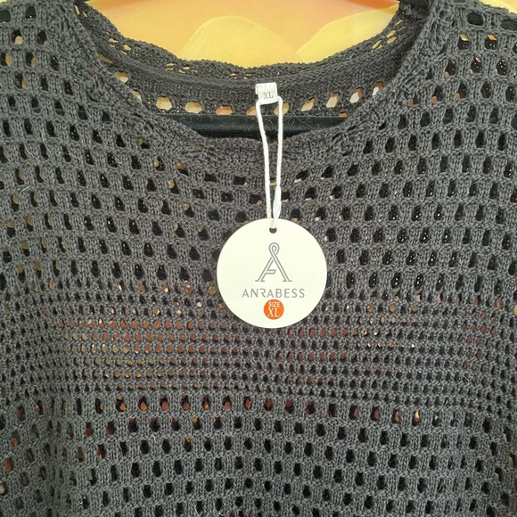 Anrabess Black Open Crochet Top - Picture 2 of 10